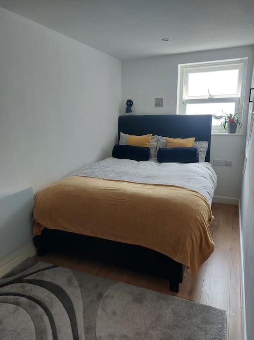 1 Bedroom Modern Duplex Southampton Dış mekan fotoğraf
