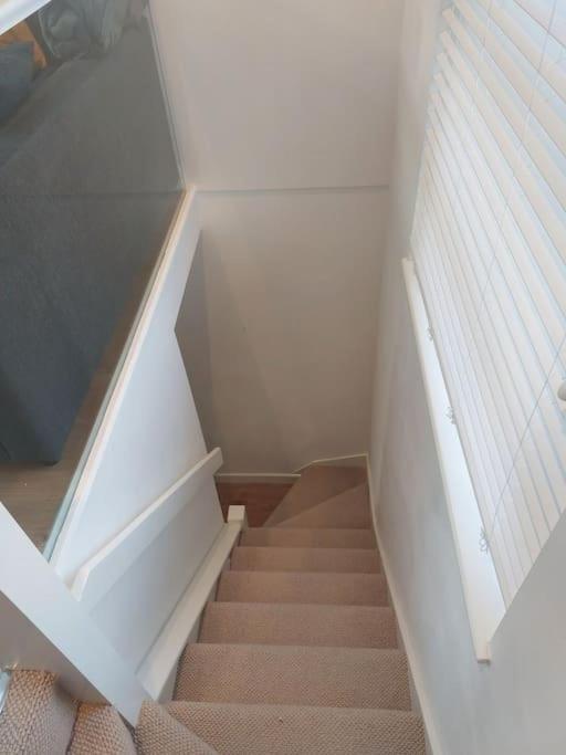 1 Bedroom Modern Duplex Southampton Dış mekan fotoğraf