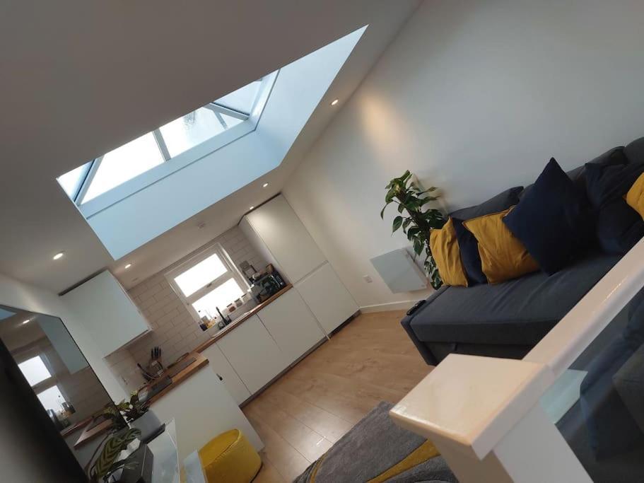 1 Bedroom Modern Duplex Southampton Dış mekan fotoğraf